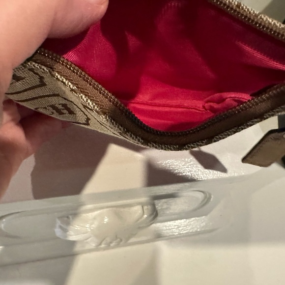 Coach wristlet used good condition - Picture 5 of 5